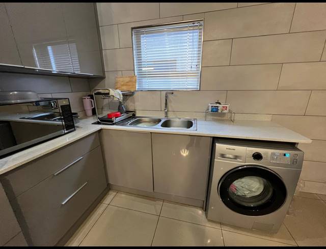 3 BEDROOM HOUSE FOR SALE IN WOODHILL ESTATE
